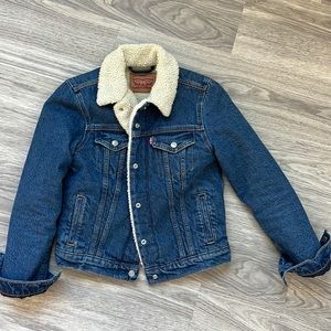 Levi’s shearling jacket/coat xs